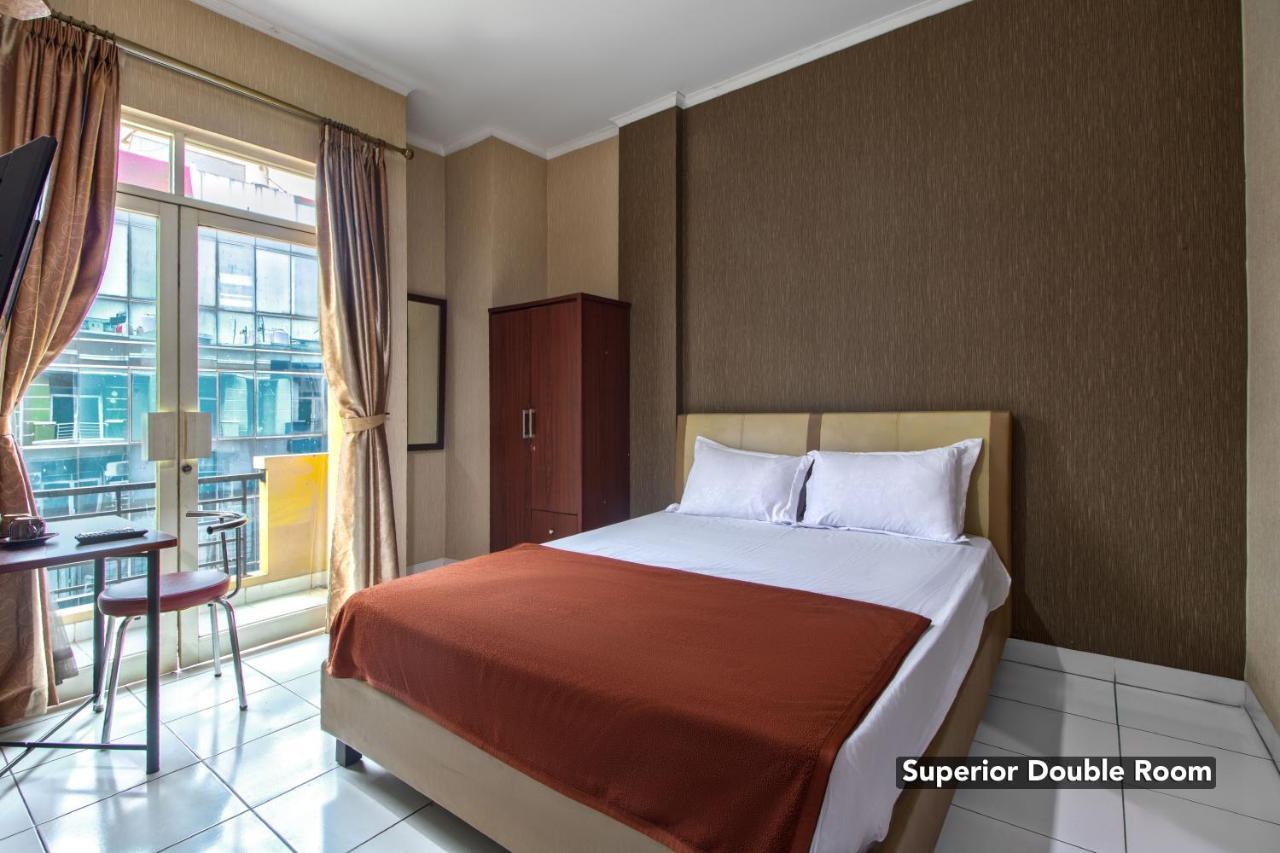 Hotel Arjuna Bekasi Exterior photo